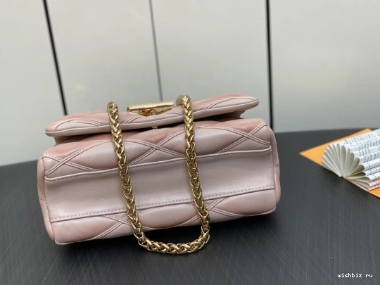 WIS GO-14 MM VUITTON LOUIS 1208